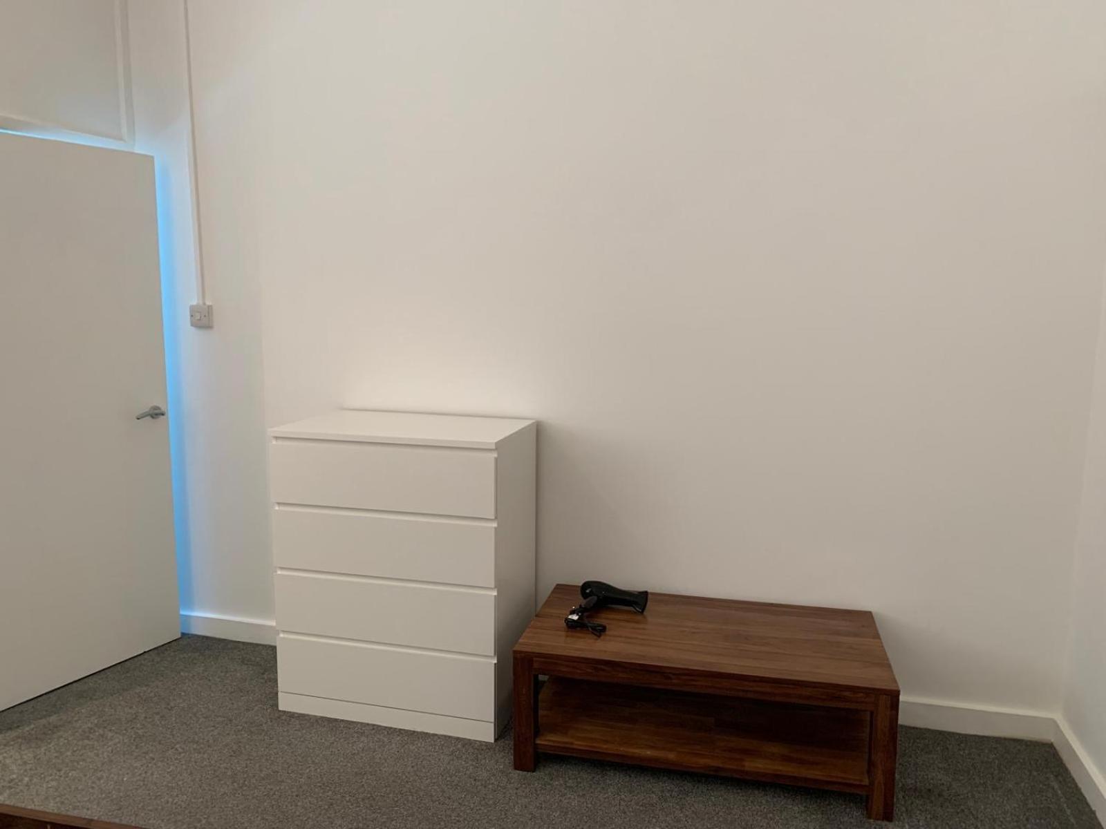 Mayfair Modern 2 Bed Лондон